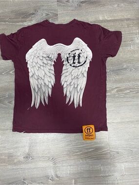 Maroon Graphic Angel Wings Short Sleeve Tee